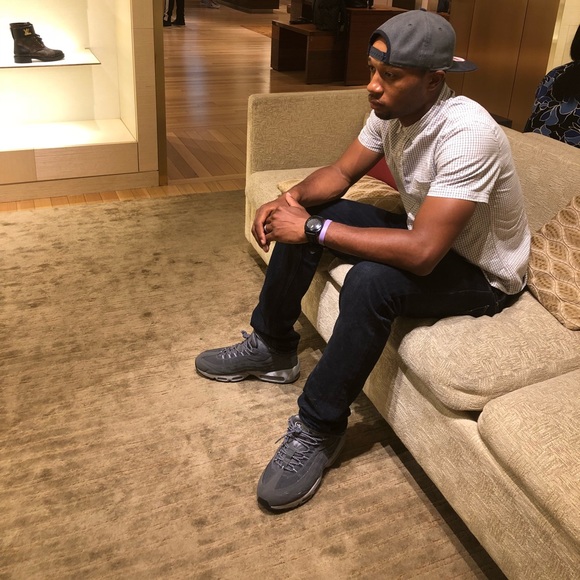 Meet your Posher, Raymond - Picture 1 of 1